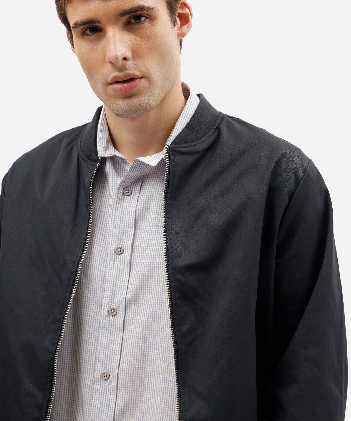 jaqueta bomber masculina com bolsos preta