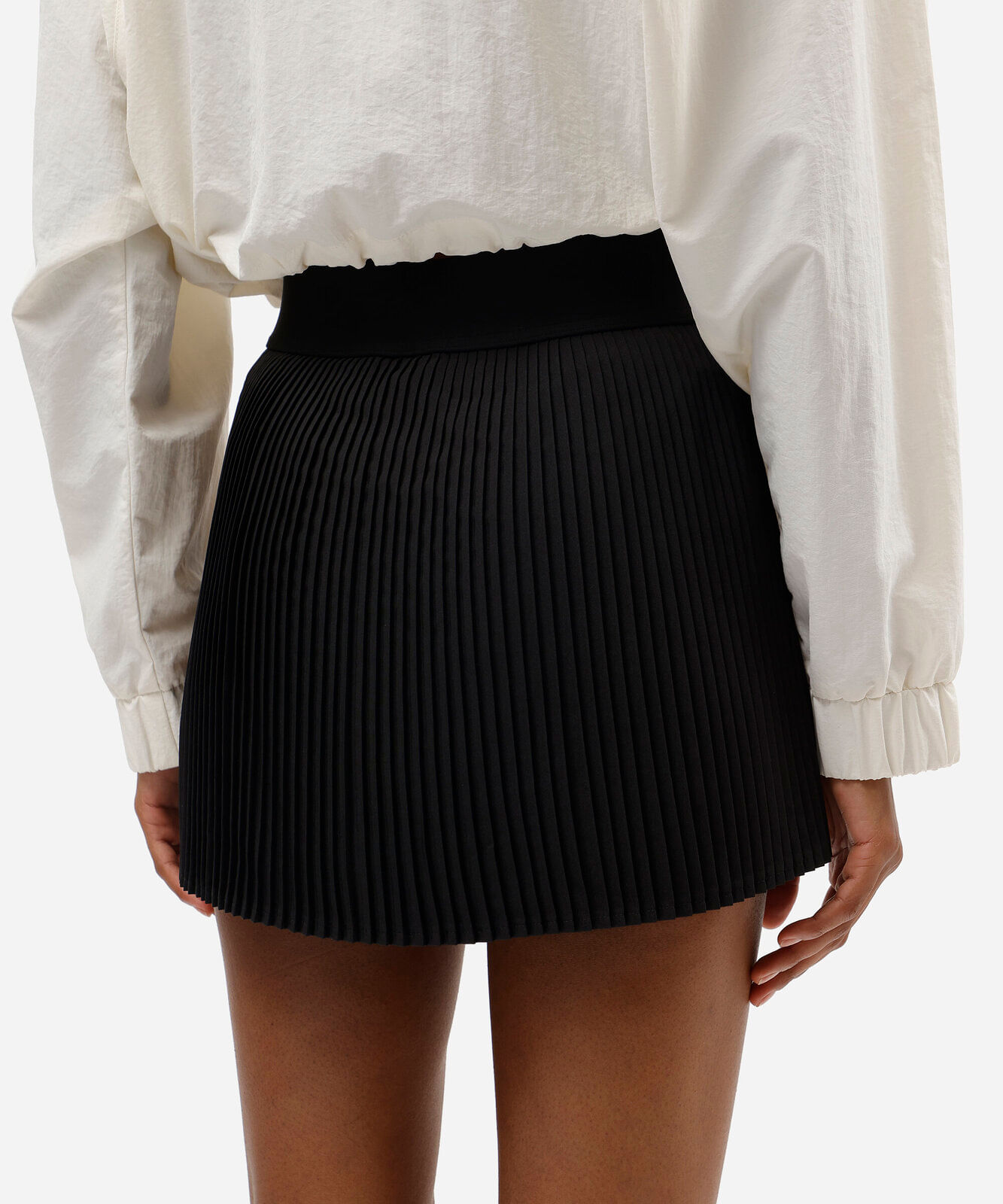 short esportivo saia feminino plissado preto