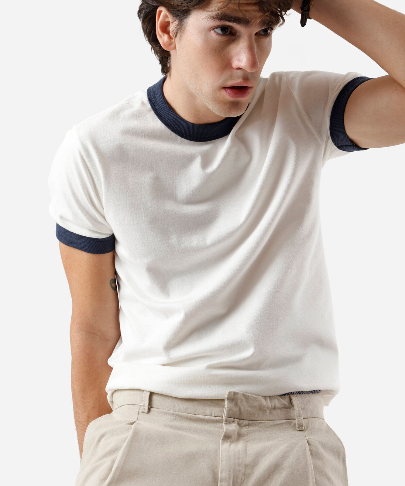 camiseta masculina de algodão bicolor off white