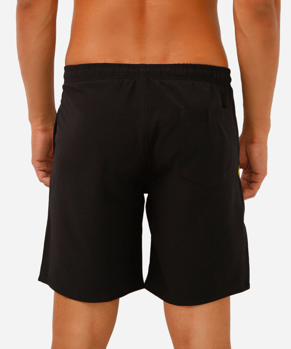bermuda masculina com bolsos preta