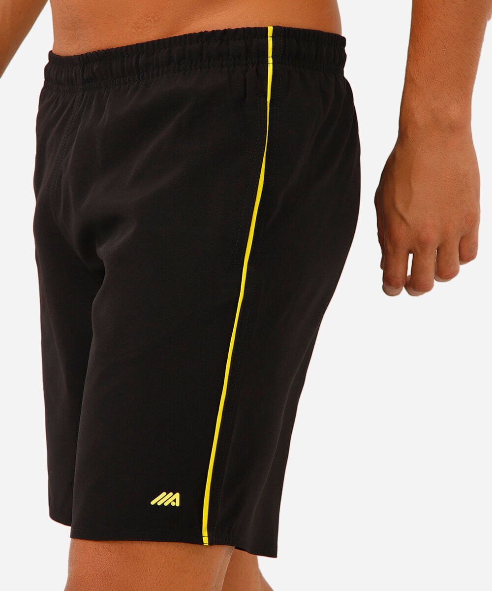 bermuda masculina com bolsos preta
