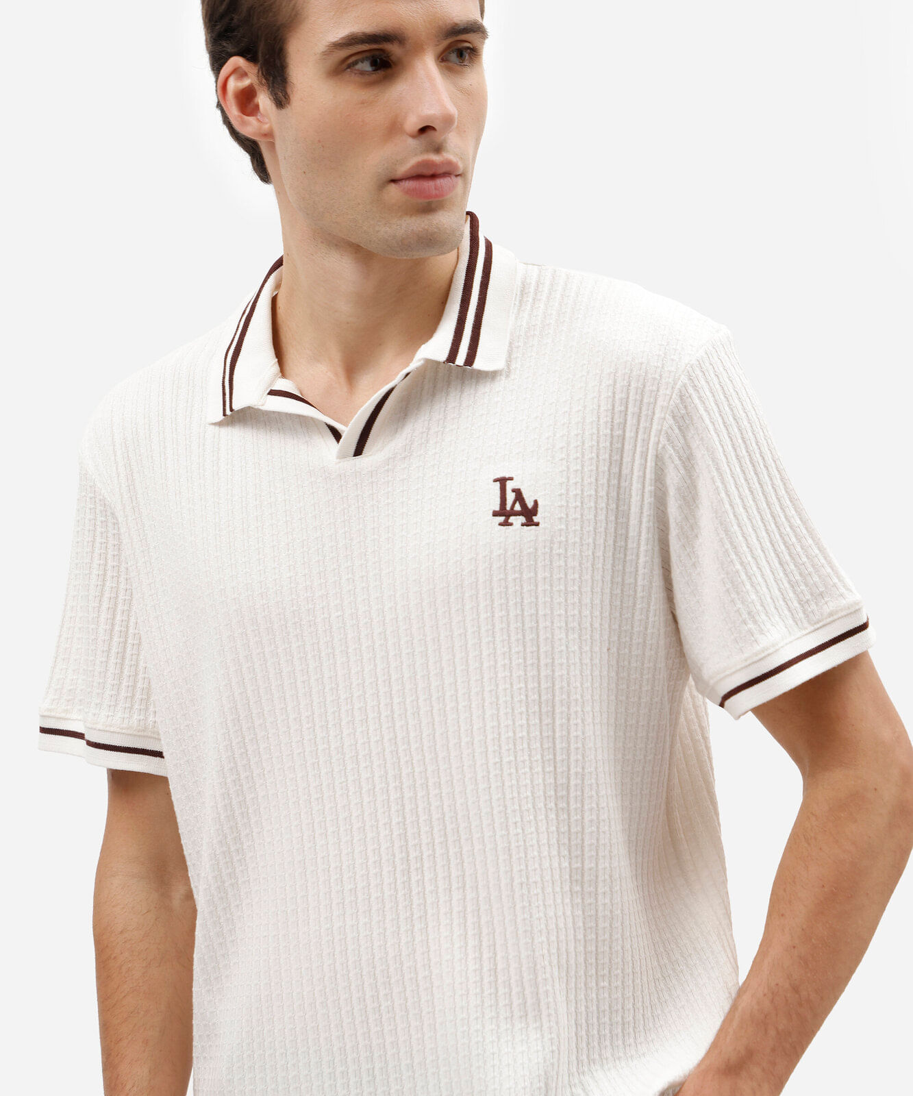 polo box fit masculina texturizada com bordado texturizada off white