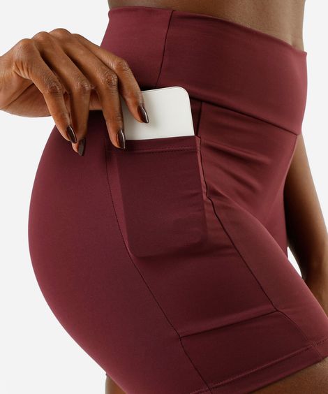 bermuda feminina com bolso esportiva vinho