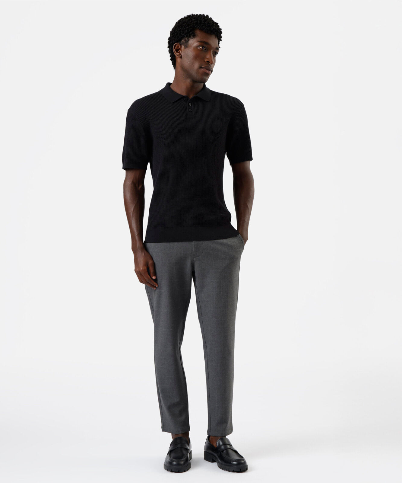 polo masculina de tricot canelada preta