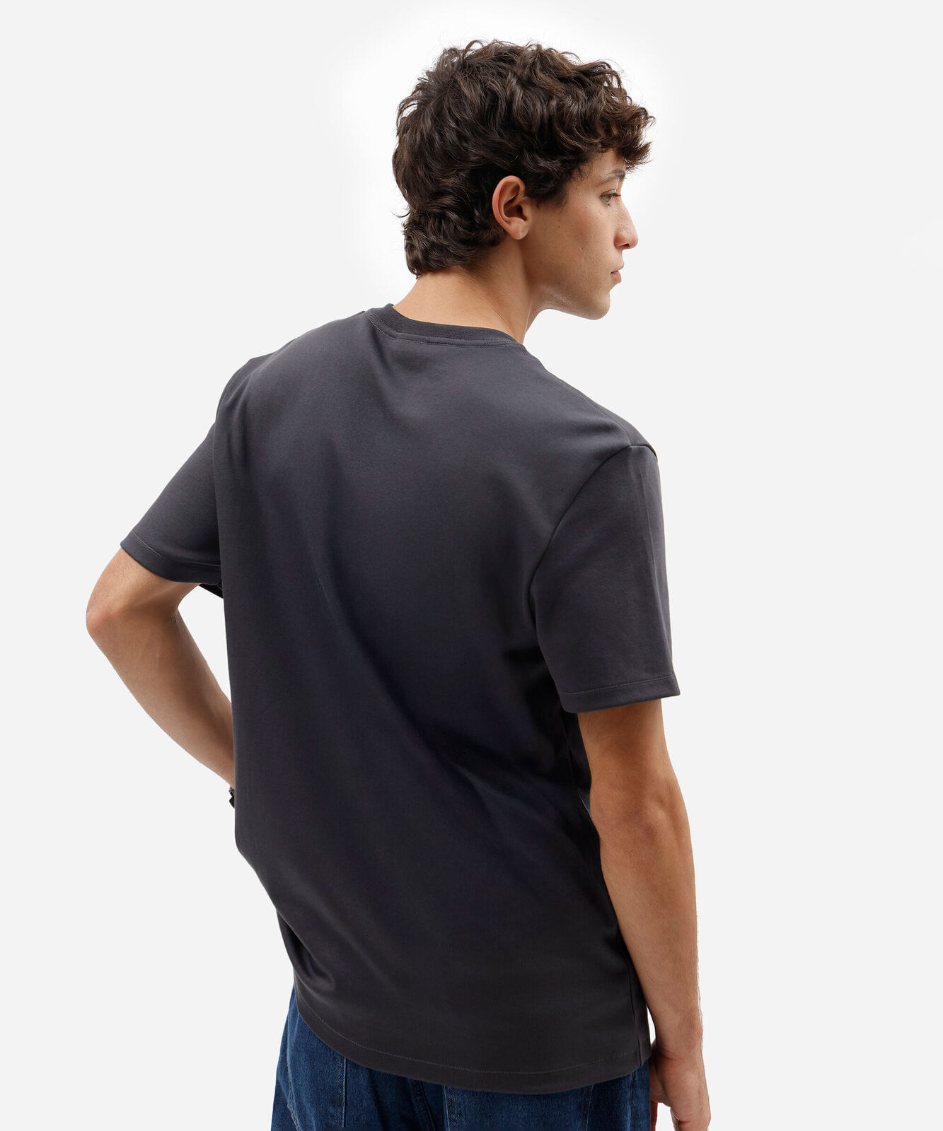 camiseta de algodão peruano básica manga curta cinza