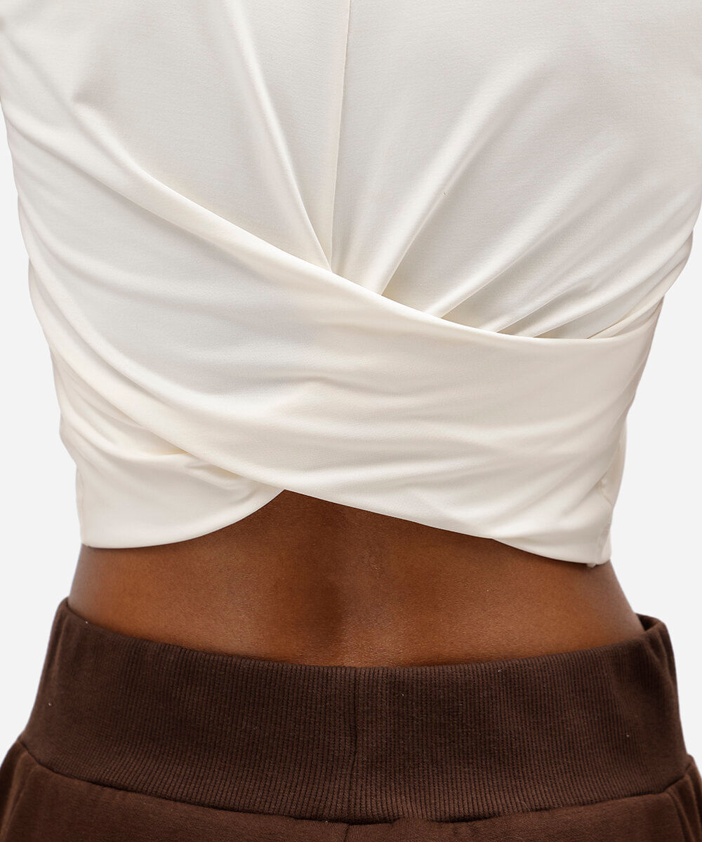 camiseta cropped feminina de poliamida esportiva com transpasse off white