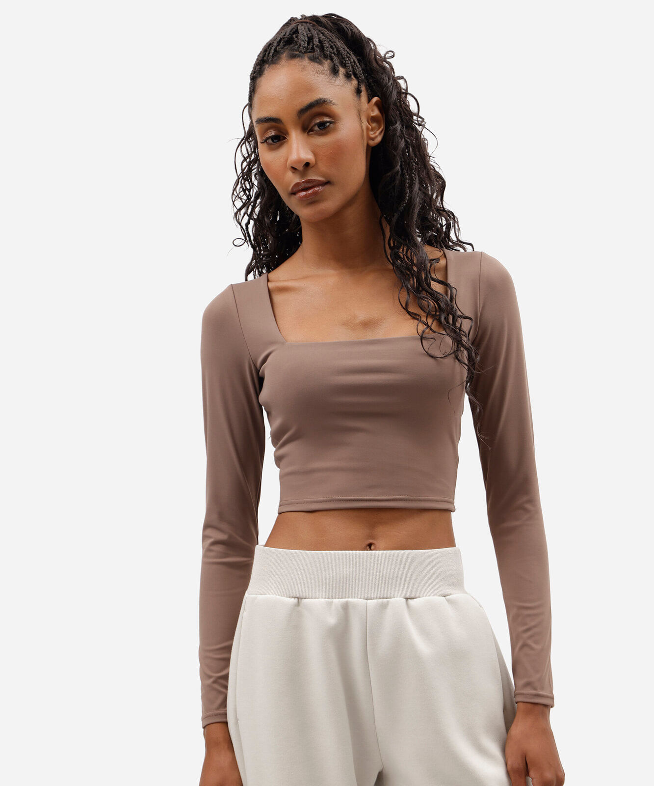blusa cropped esportiva feminina manga longa marrom