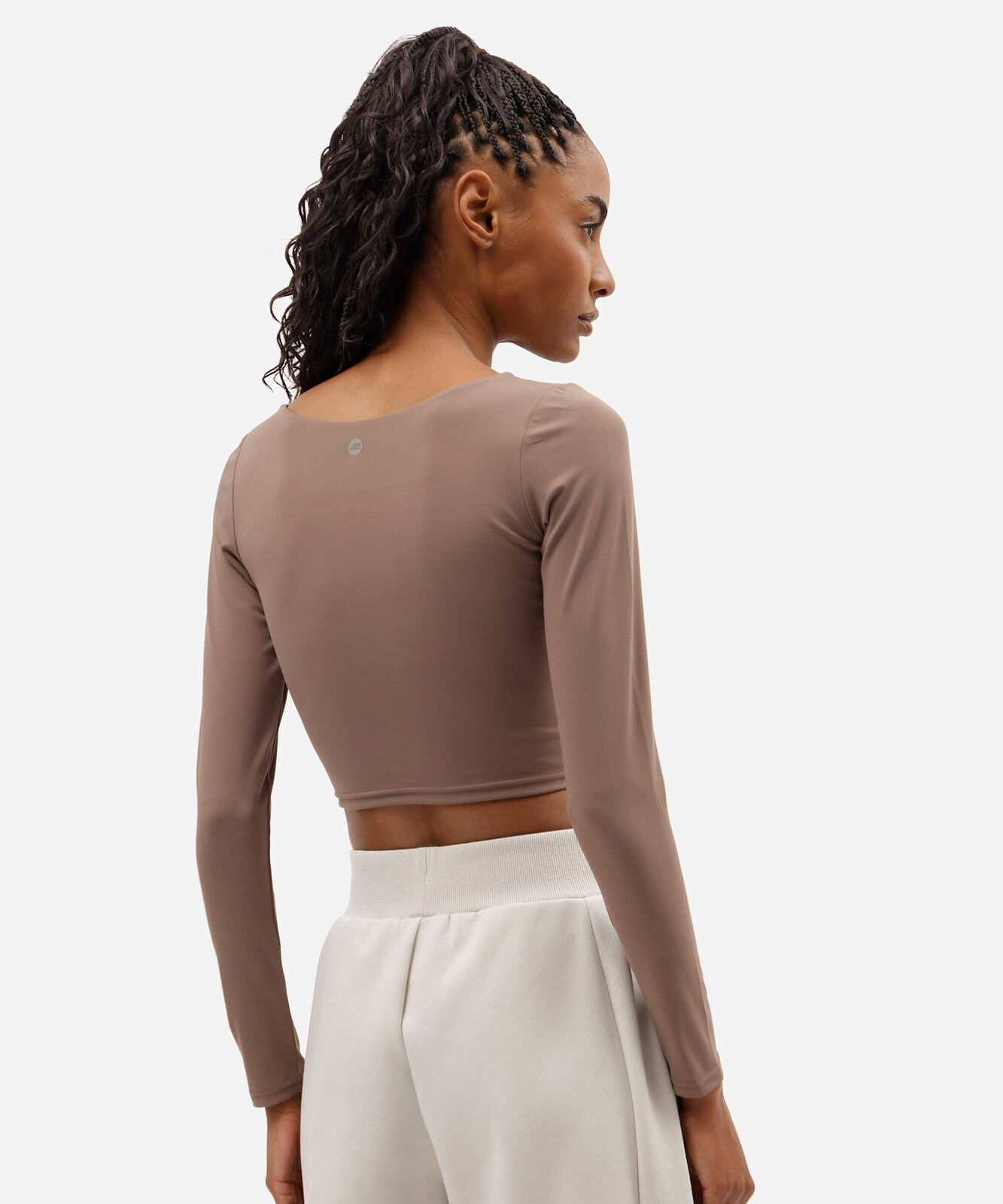 blusa cropped esportiva feminina manga longa marrom