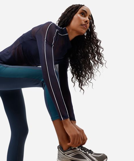 blusa esportiva feminina de tule manga longa com nervuras azul