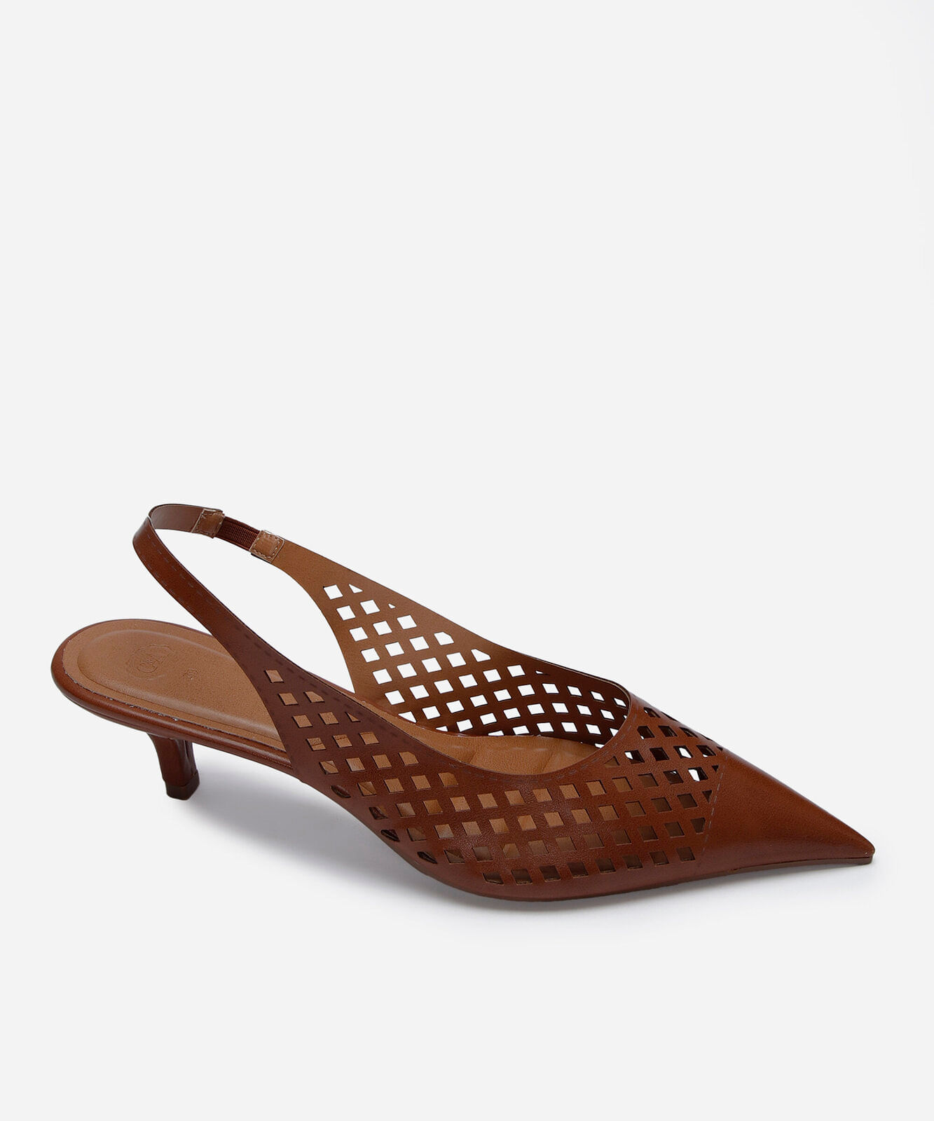 scarpin slingback vazado bico fino salto baixo marrom