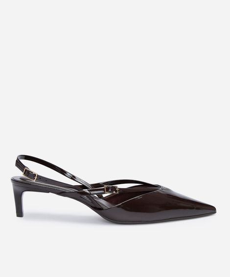 scarpin slingback bico fino salto baixo marrom