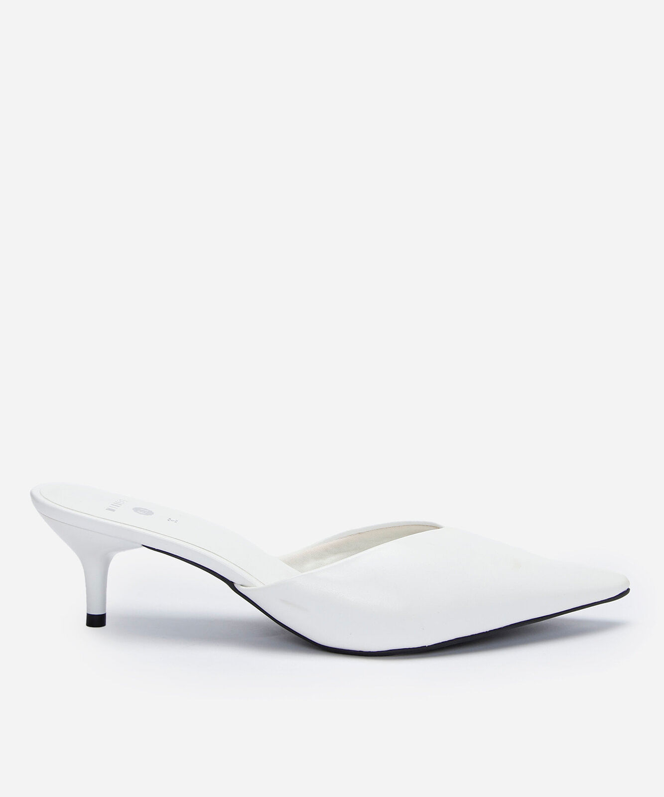 scarpin boneca com fivelas salto baixo mindset branco