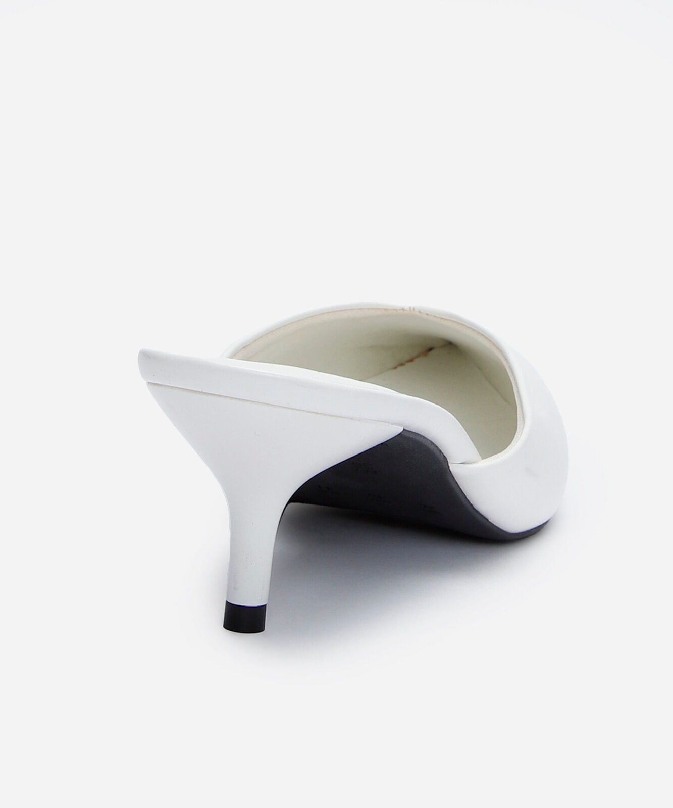 scarpin boneca com fivelas salto baixo mindset branco