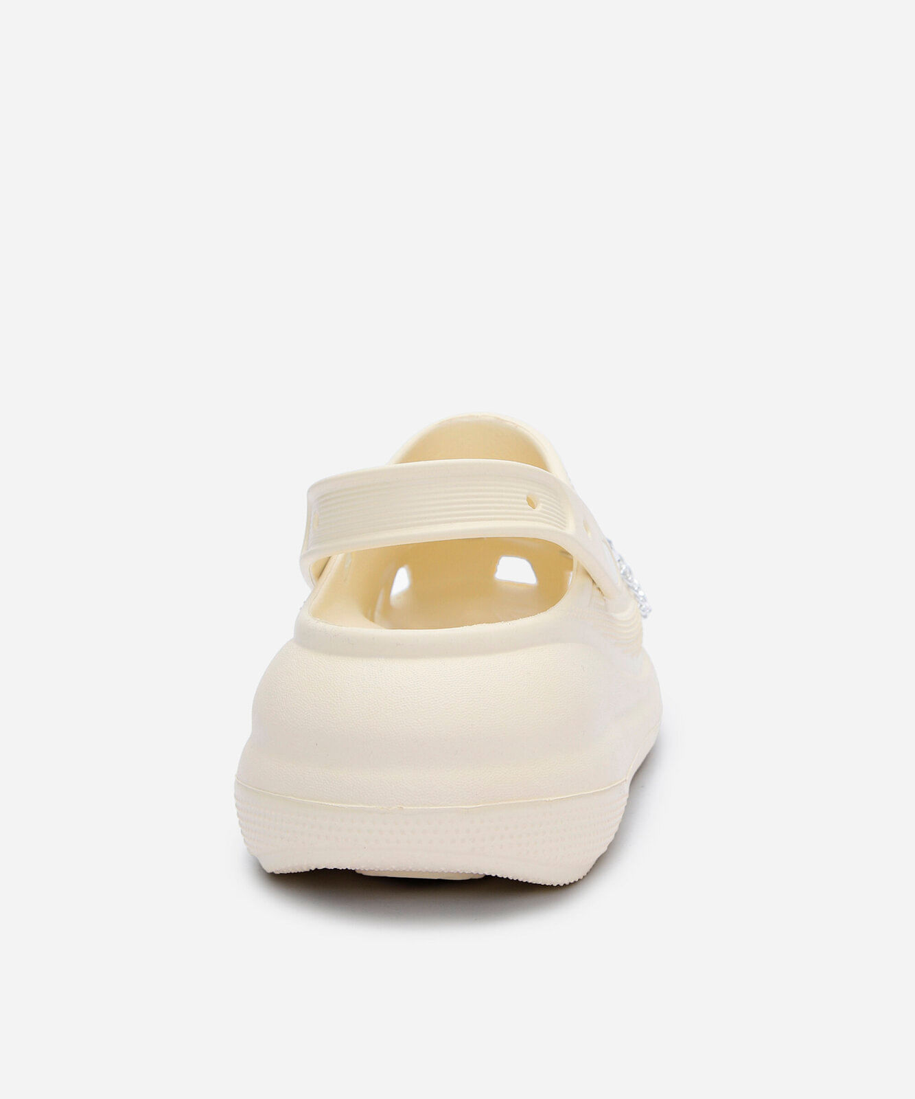 babuche flatform feminino com pingentes off white