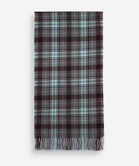 cachecol de tricot leve xadrez com franjas colorido