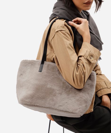 bolsa shoulder pelúcia bege