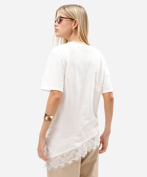 camiseta feminina de algodão manga curta com renda assimétrica off white