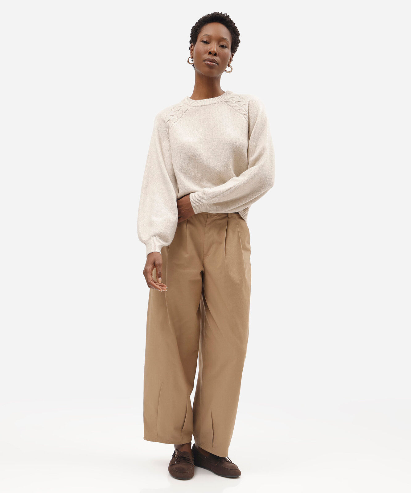 suéter feminino de tricot texturizado bege