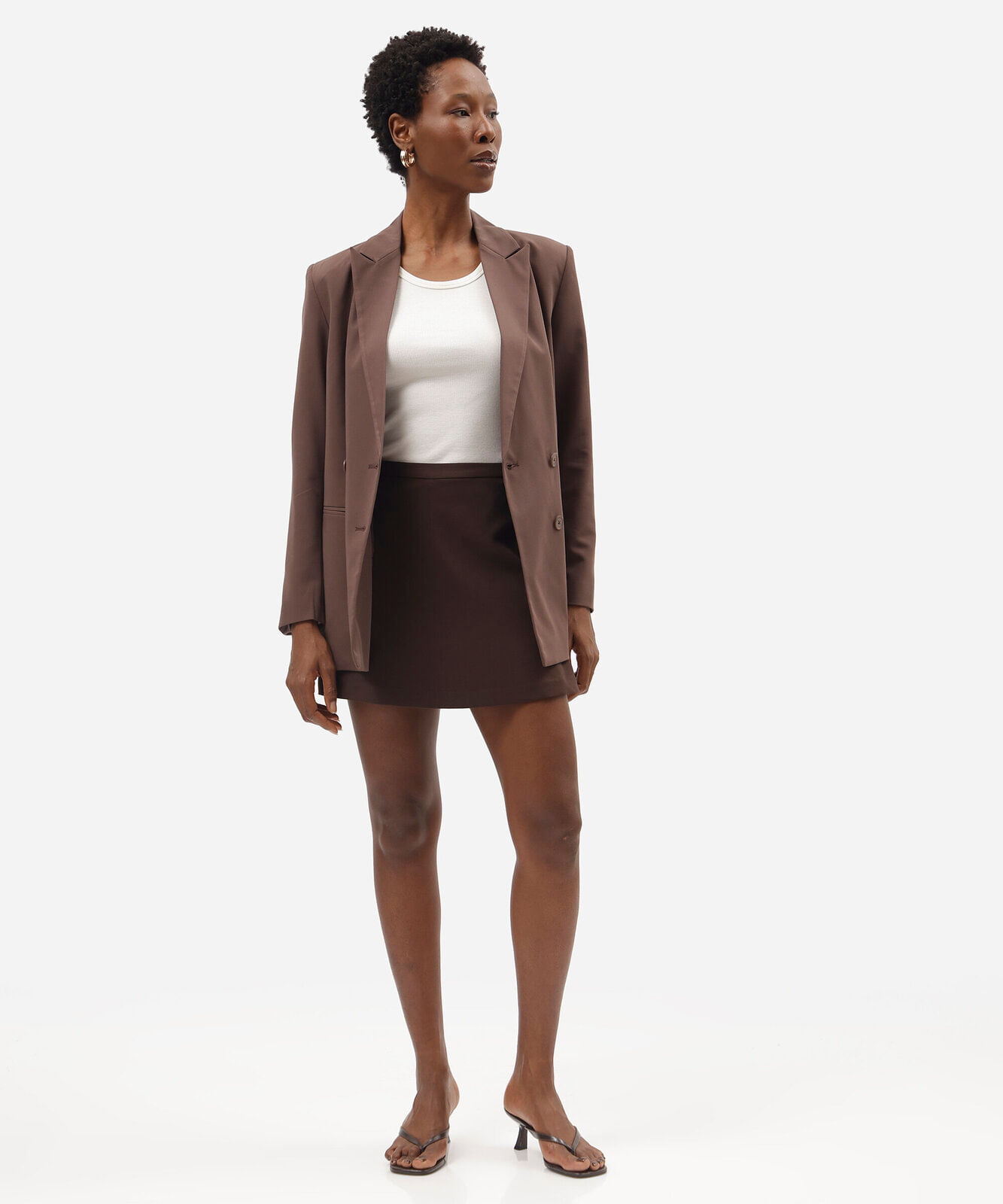 short saia de alfaiataria feminino com viscose marrom