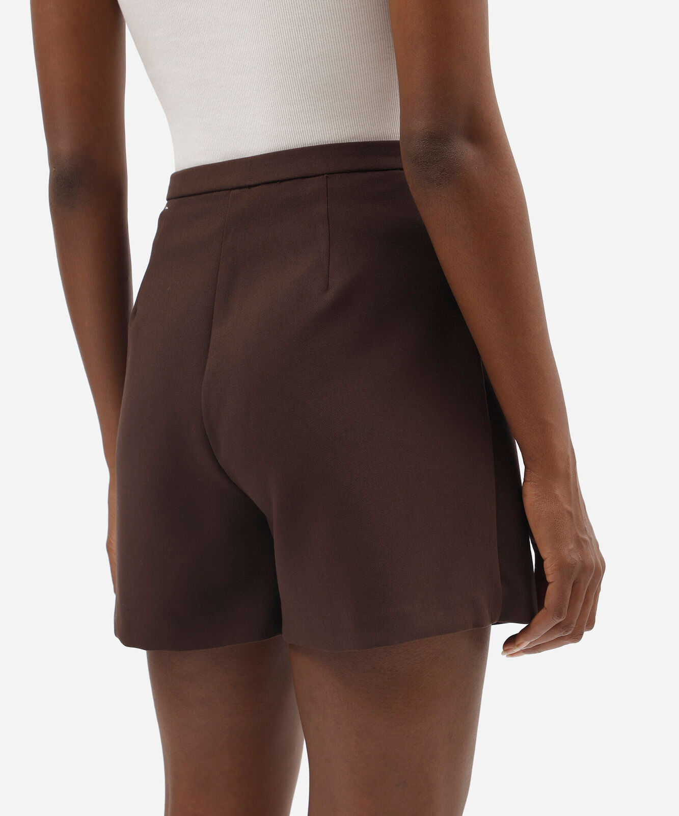 short saia de alfaiataria feminino com viscose marrom