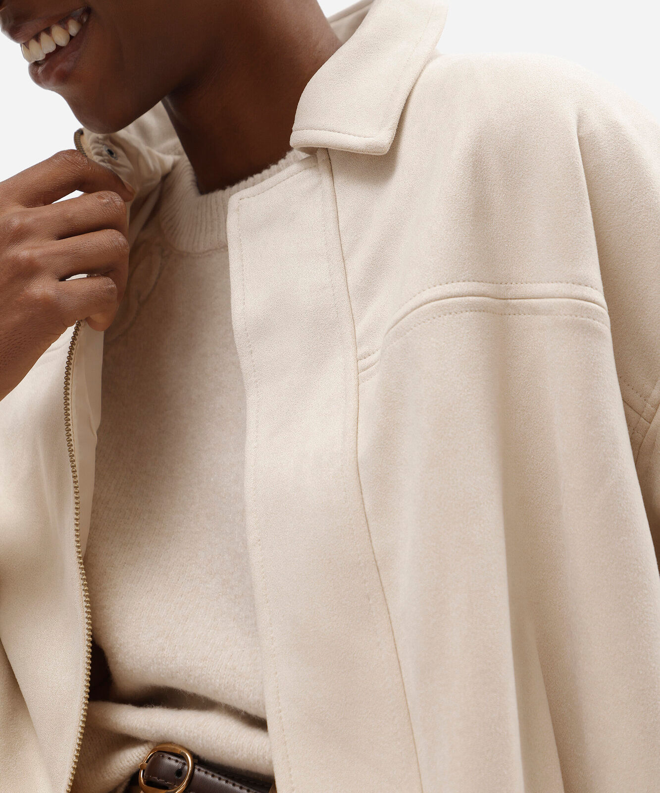 jaqueta balonê oversized feminina de suede bege
