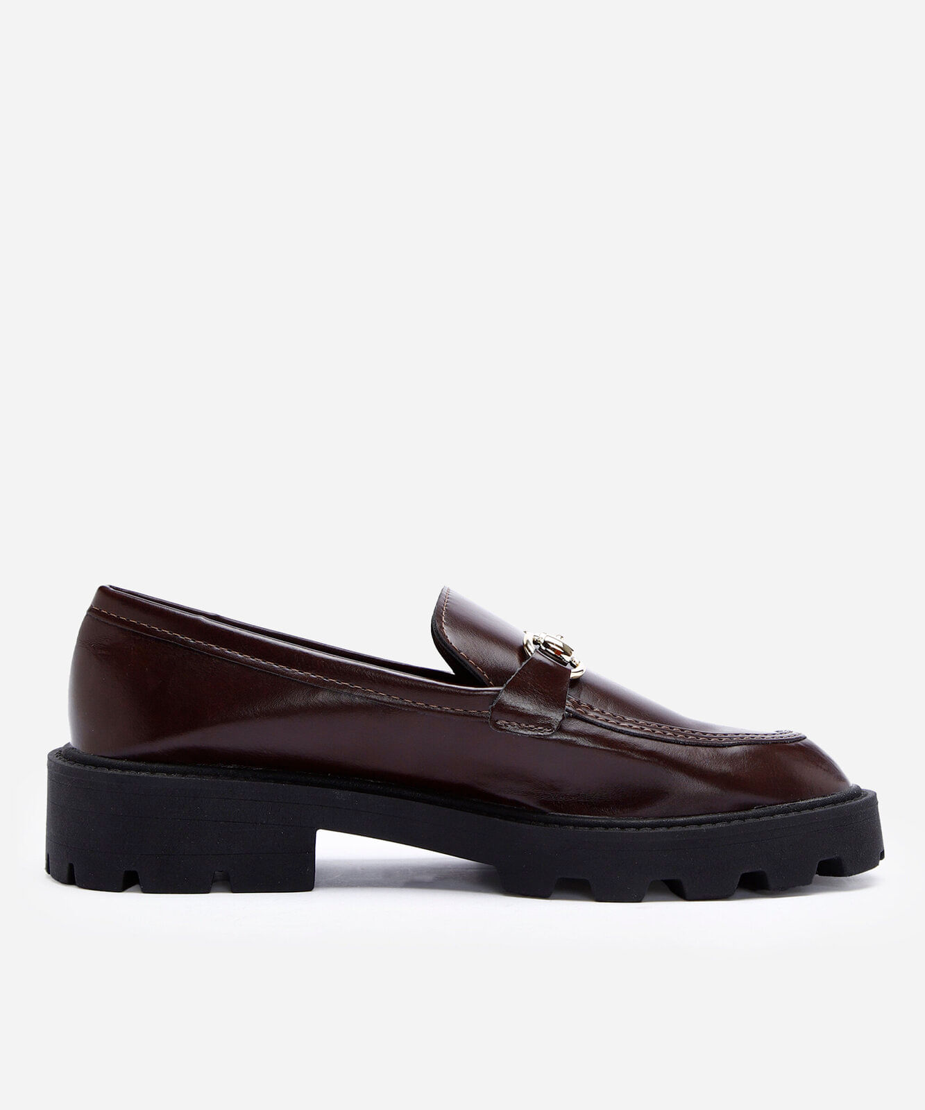 mocassim com fivela tratorado marrom