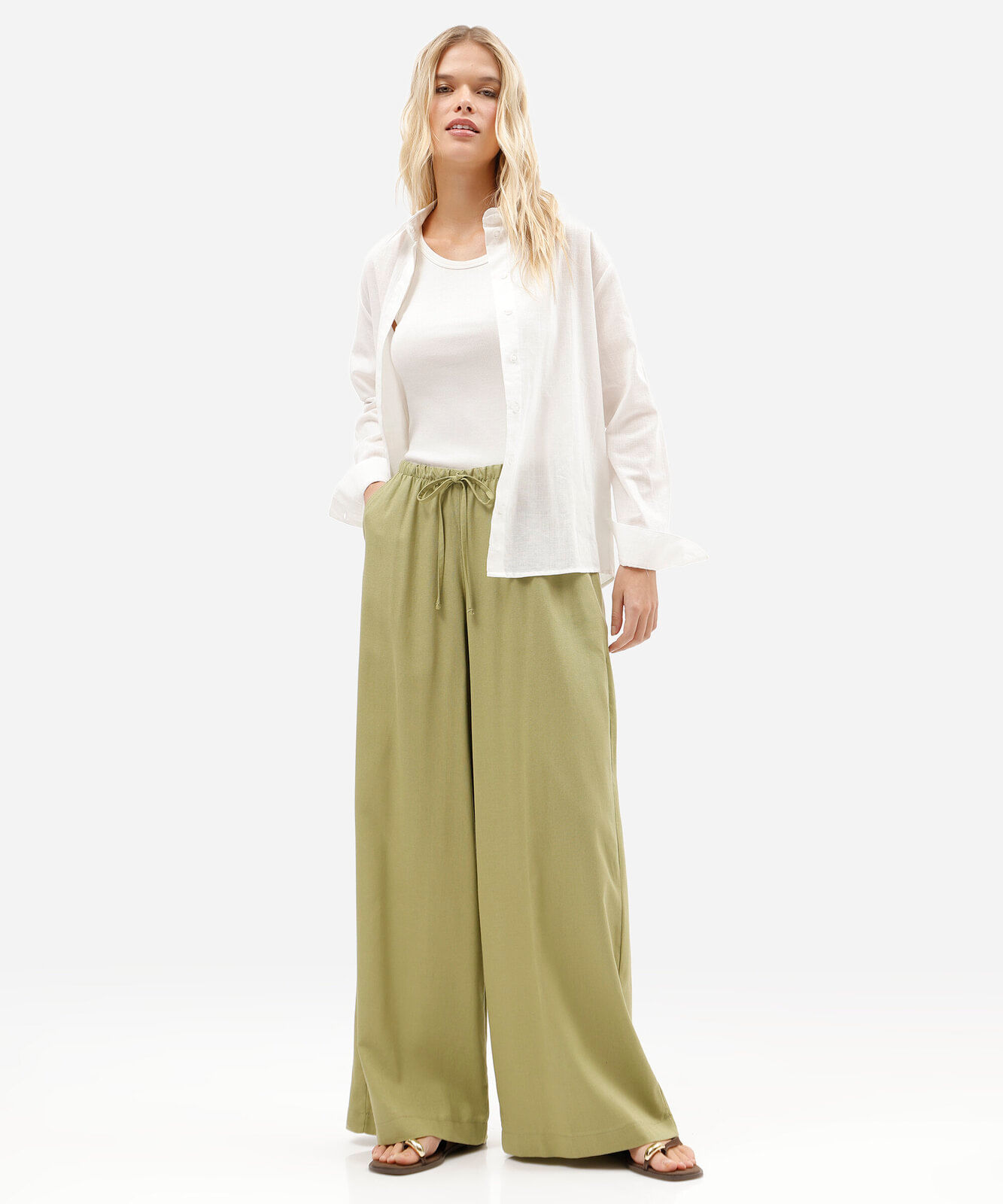 calça estilo pijama wide leg feminina com linho verde