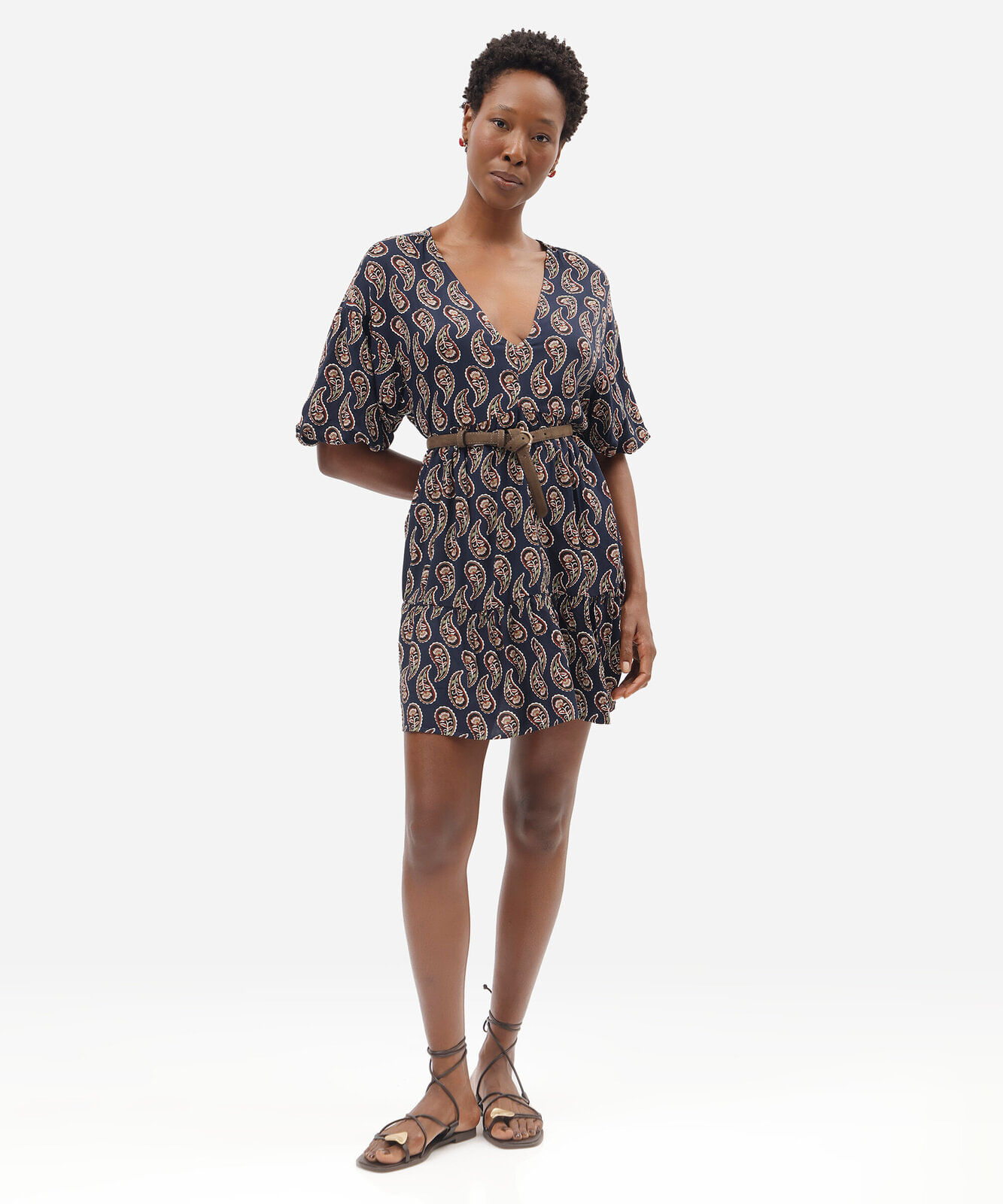 vestido curto feminino de viscose decote v manga bufante paisley azul