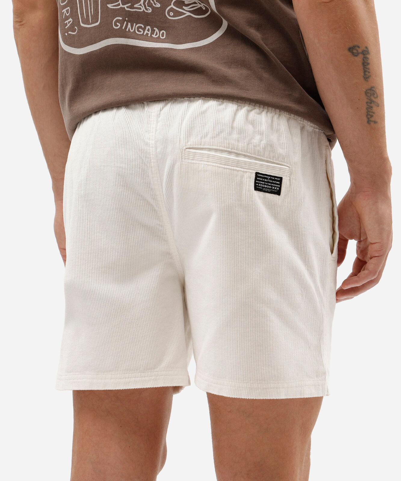 short de veludo cotelê com bolsos off white