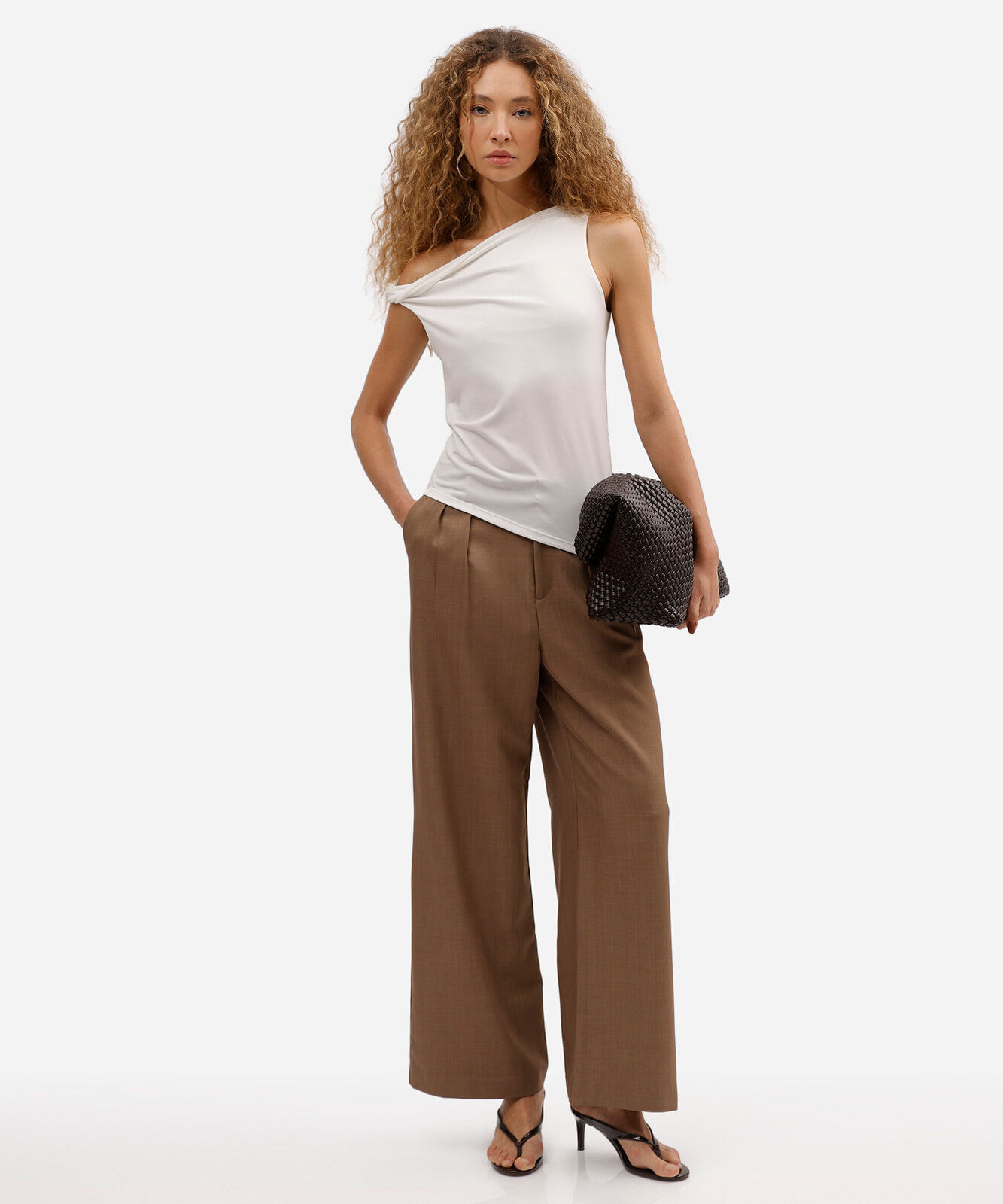blusa feminina assimétrica off white