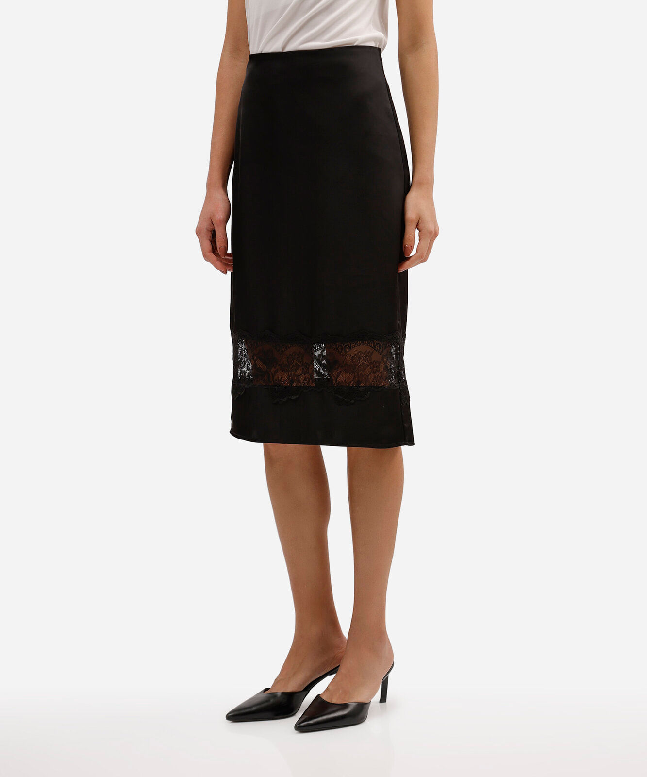 saia midi feminina com renda acetinada preta