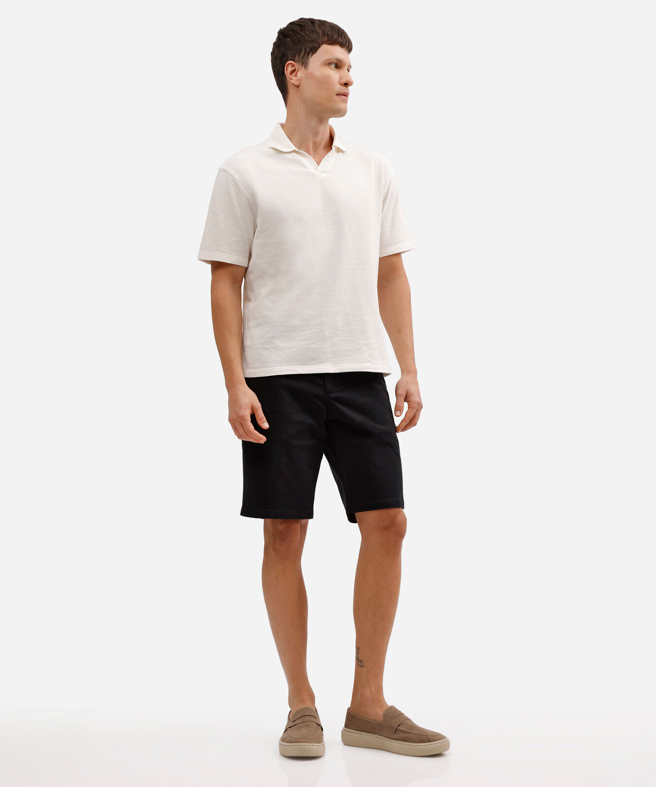 bermuda reta de sarja com bolso preto