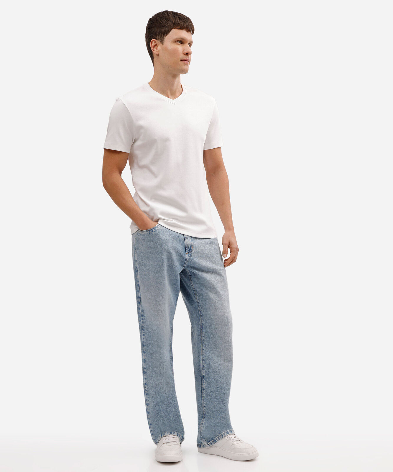 camiseta básica masculina de algodão peruano bold gola v branca