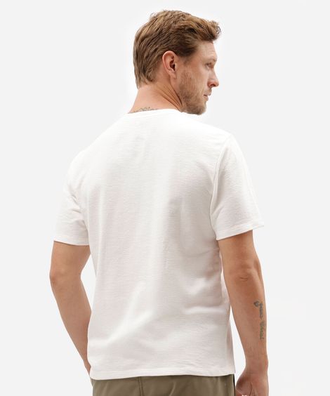 camiseta masculina comfort de algodão com estampa localizada off white