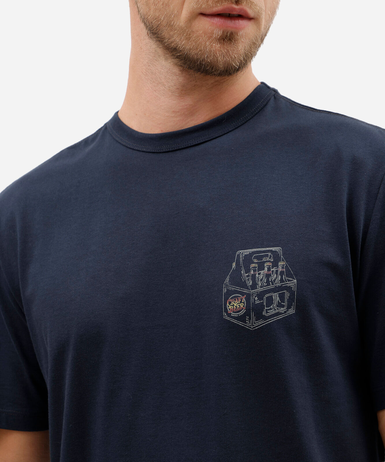 camiseta masculina comfort de algodão com estampa nas costas azul