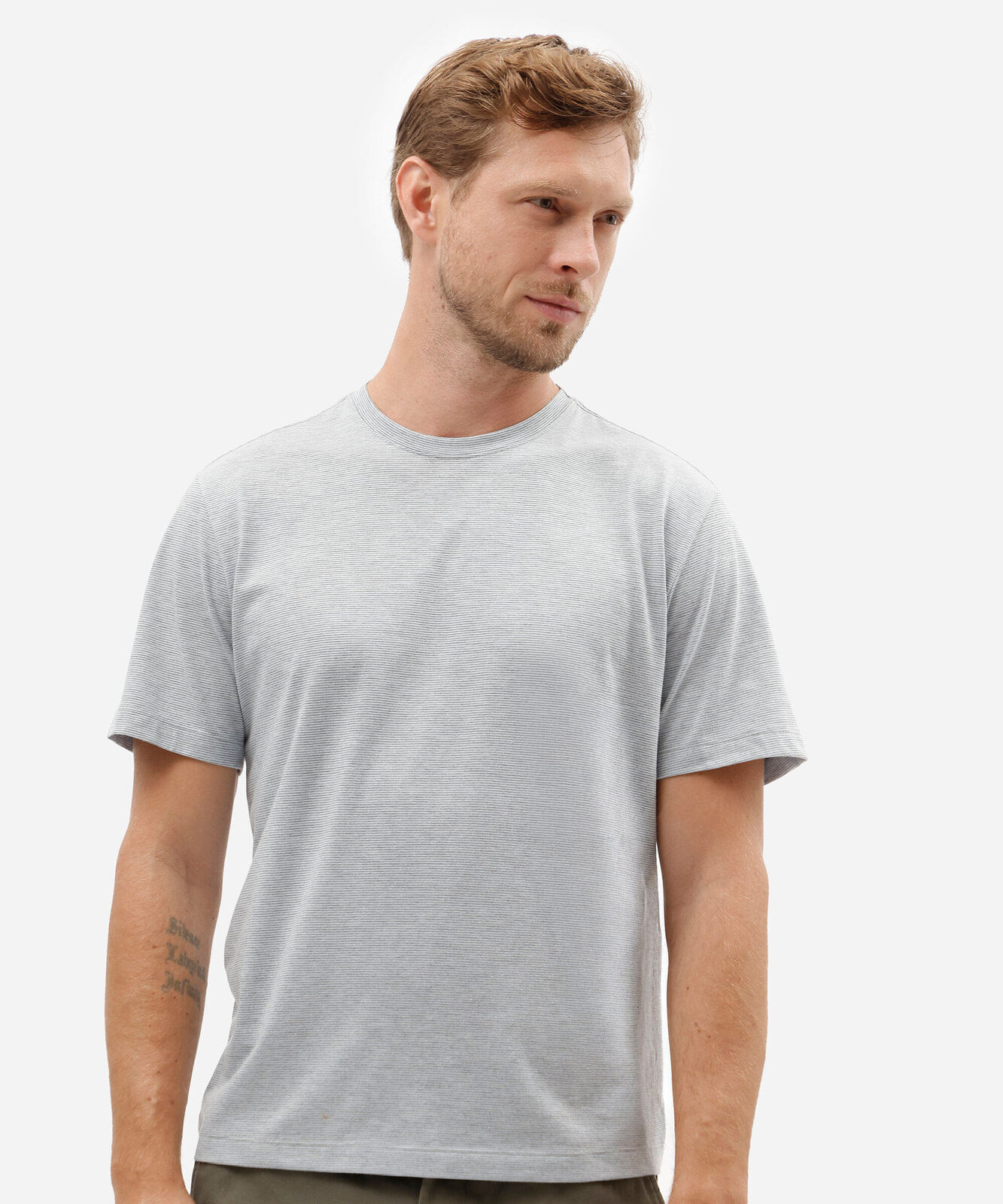 camiseta masculina comfort listrada em algodão texturizado azul
