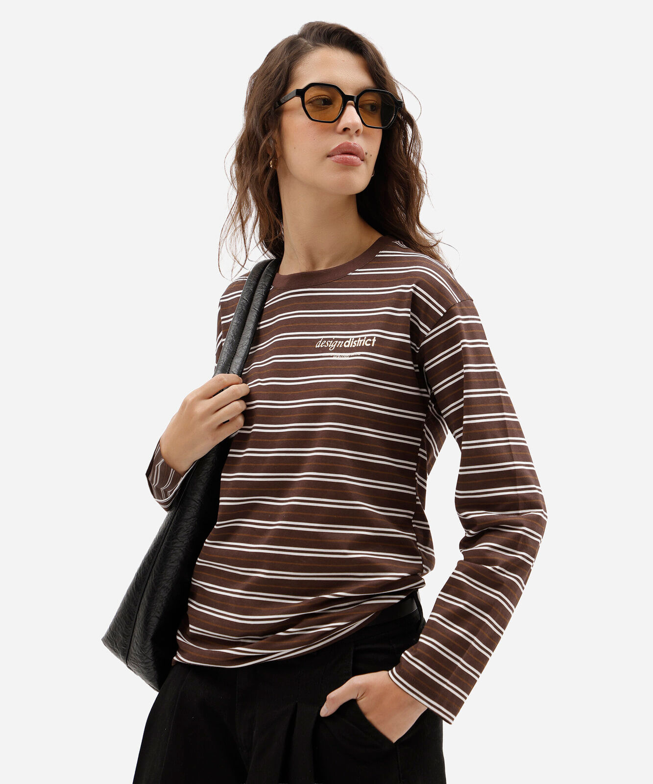camiseta feminina de algodão manga longa listrada marrom