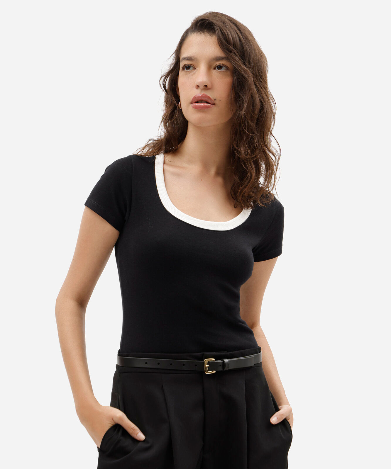 blusa feminina de algodão decote redondo manga curta preta