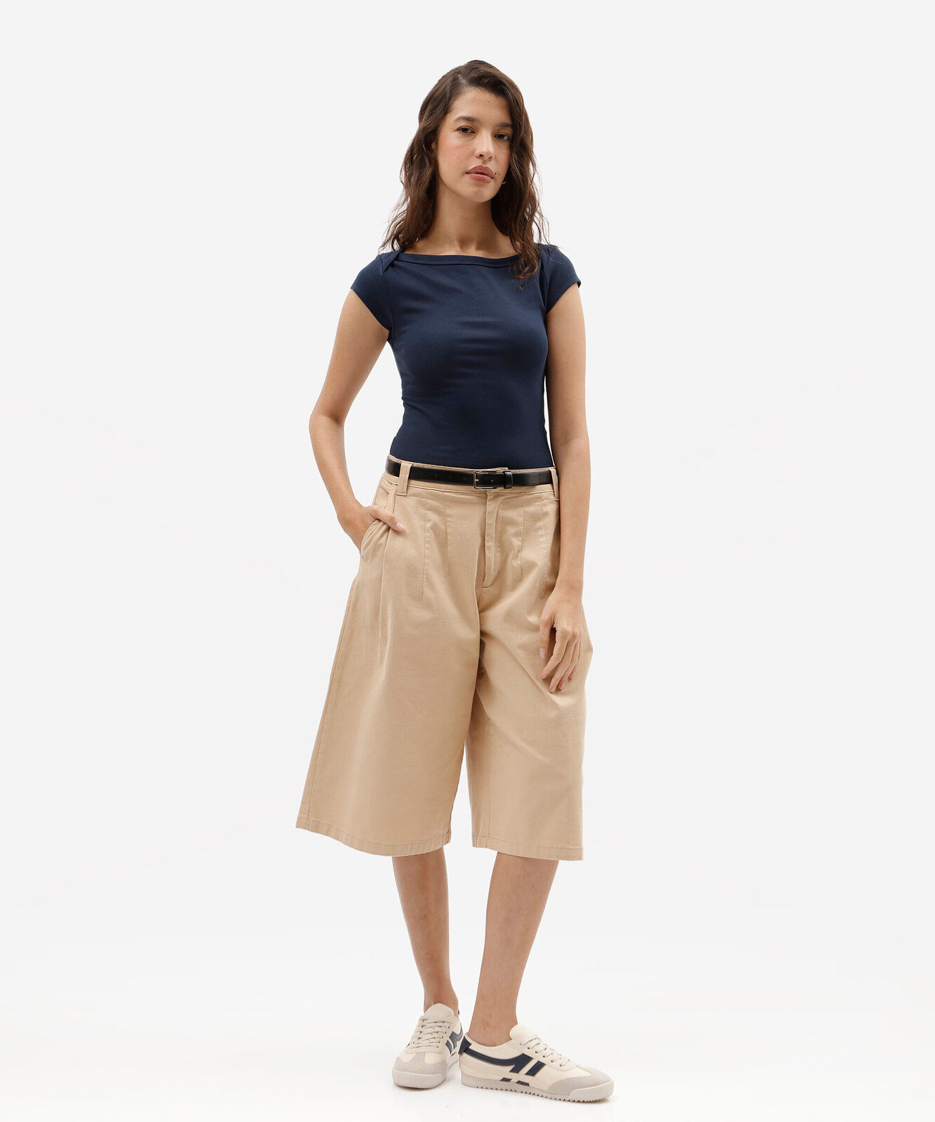 blusa feminina decote canoa manga curta azul