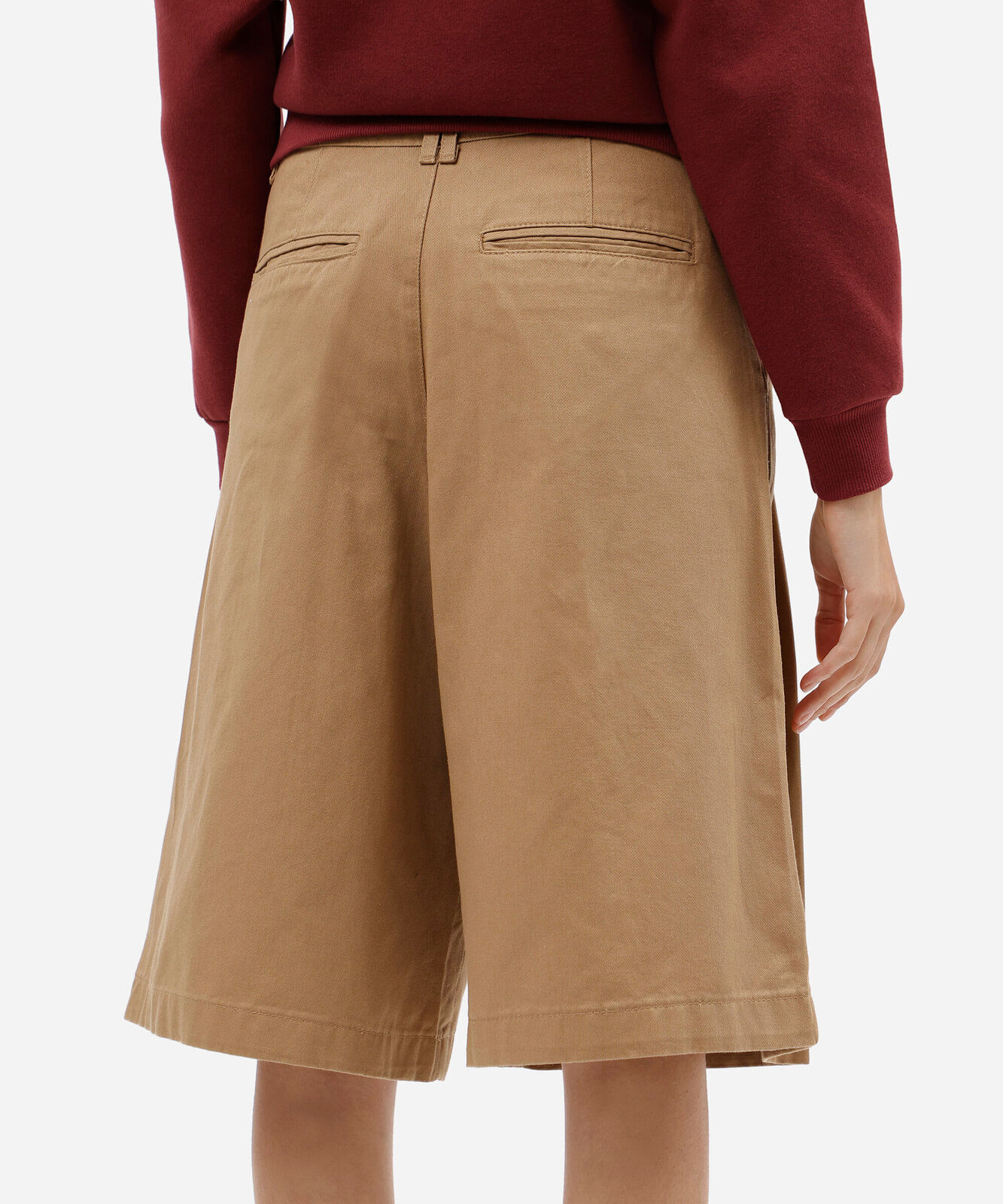 bermuda jorts feminina de sarja com pregas cintura alta bege