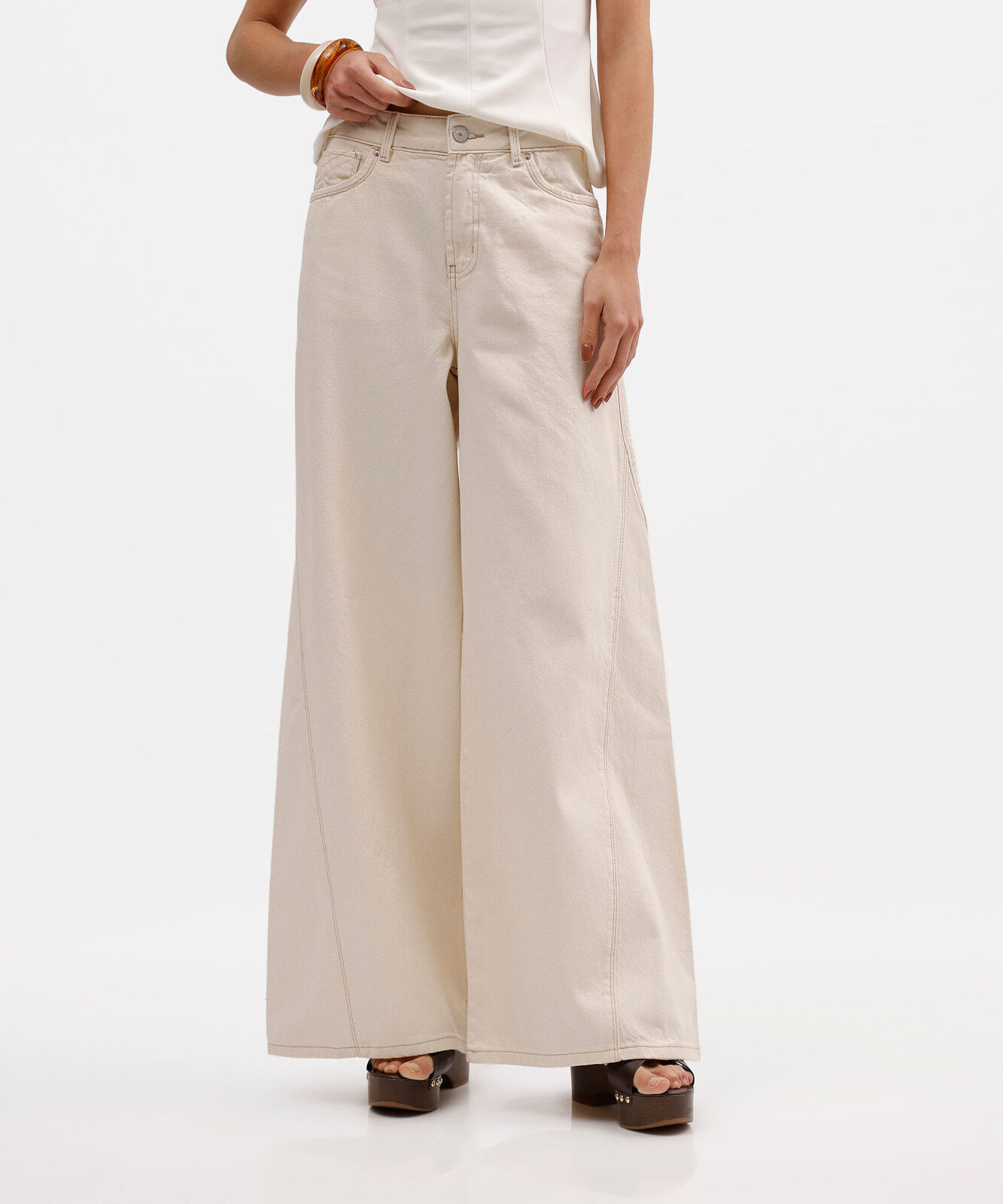 calça super wide leg feminina de sarja com recorte bege