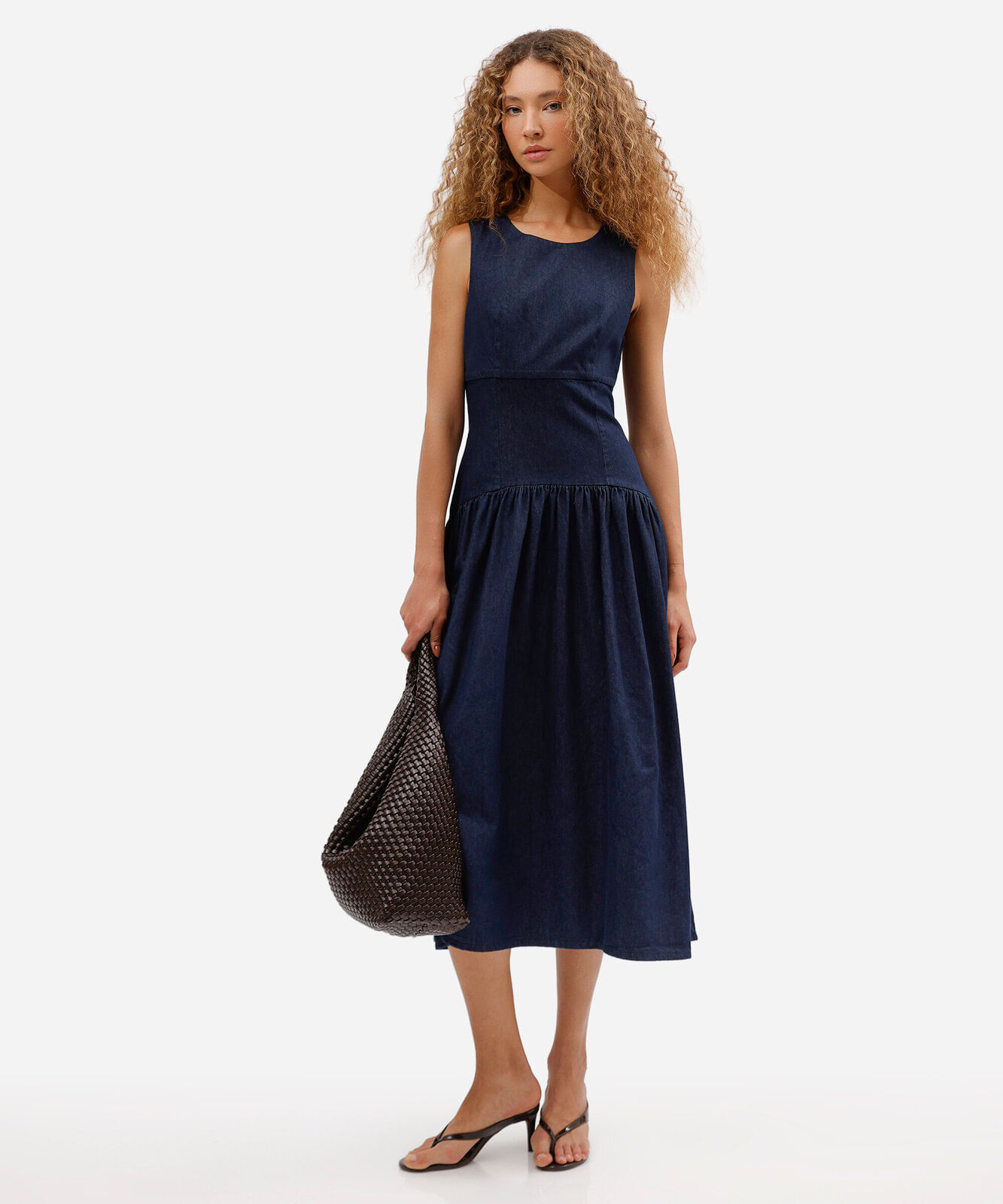 vestido midi feminino jeans com recorte azul