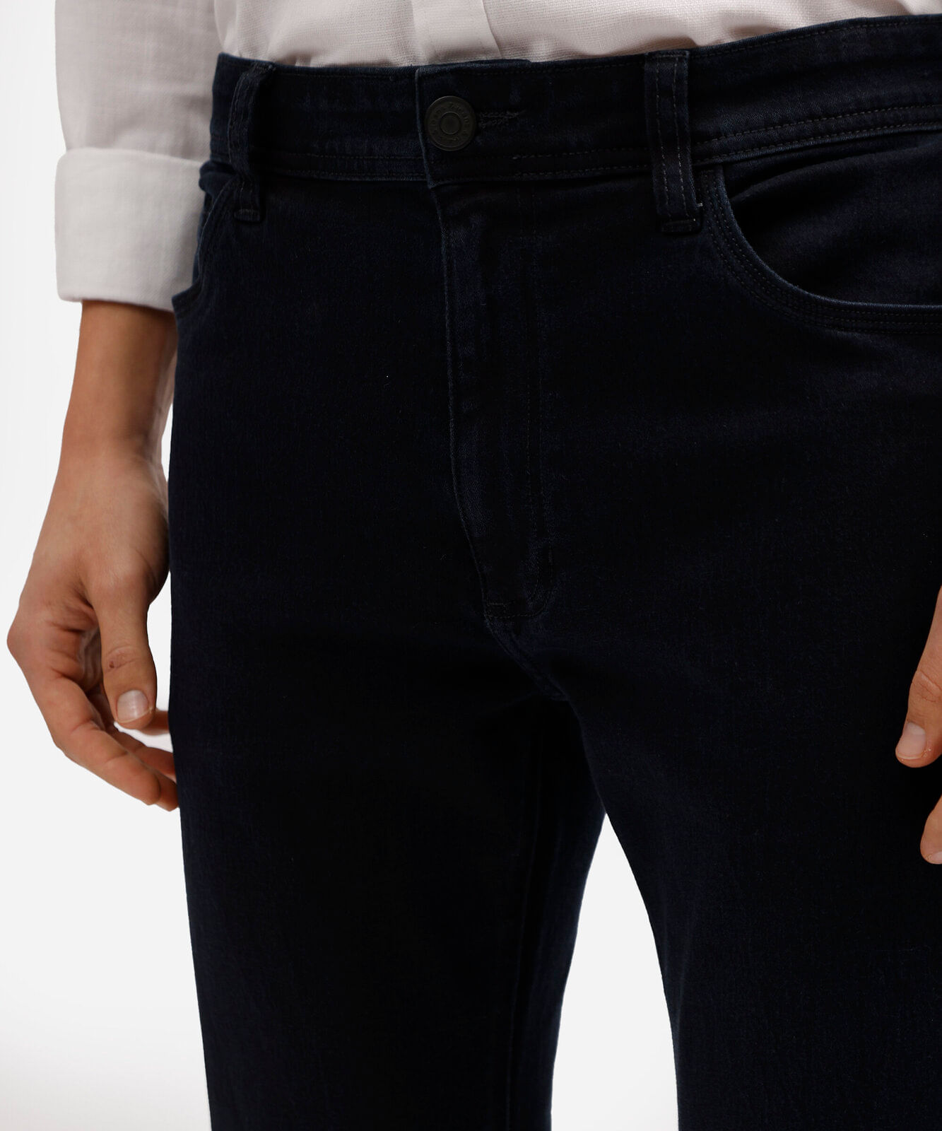 calça jeans slim comfort cintura média azul escuro