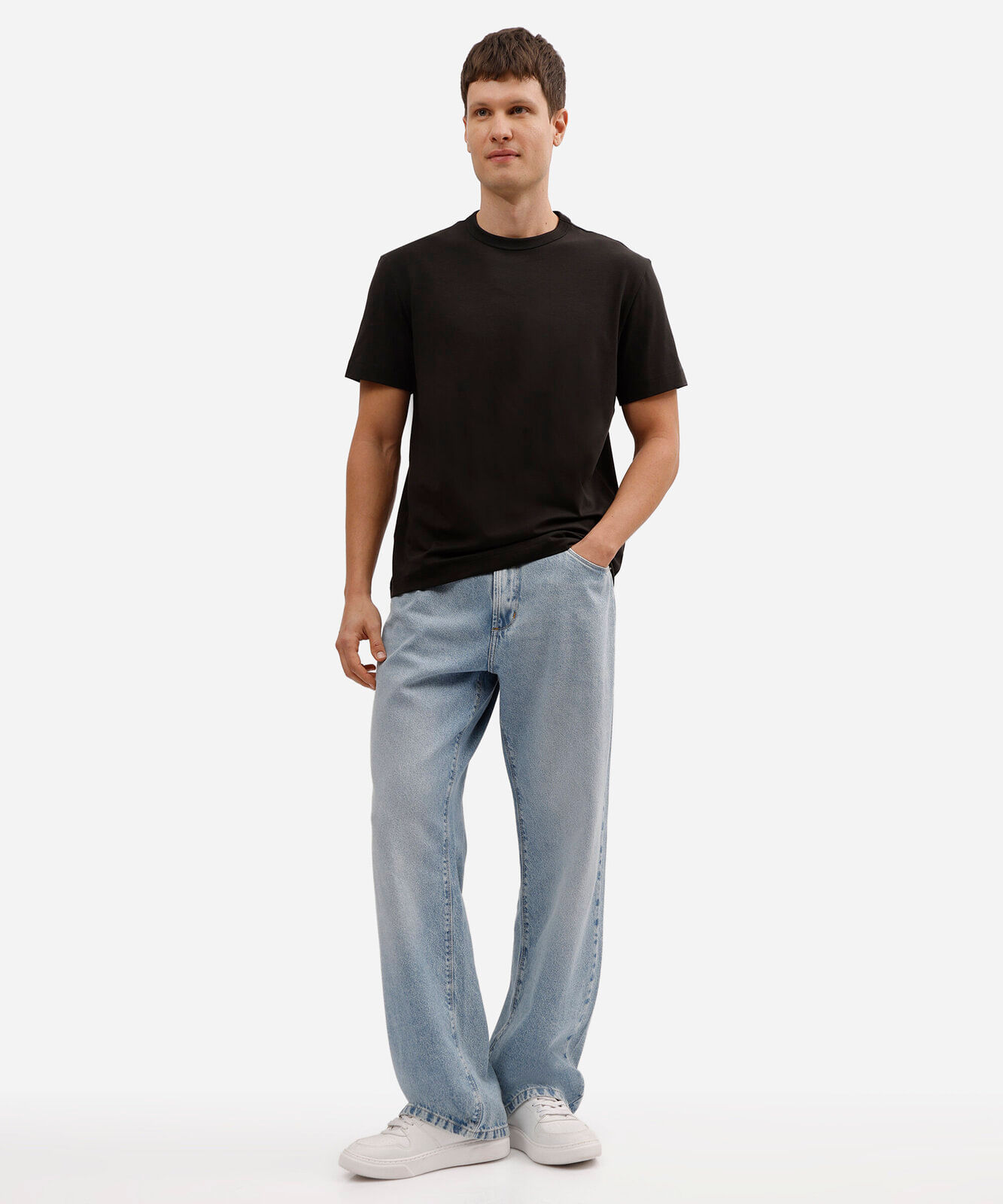 camiseta comfort masculina de algodão peruano e liocel preta