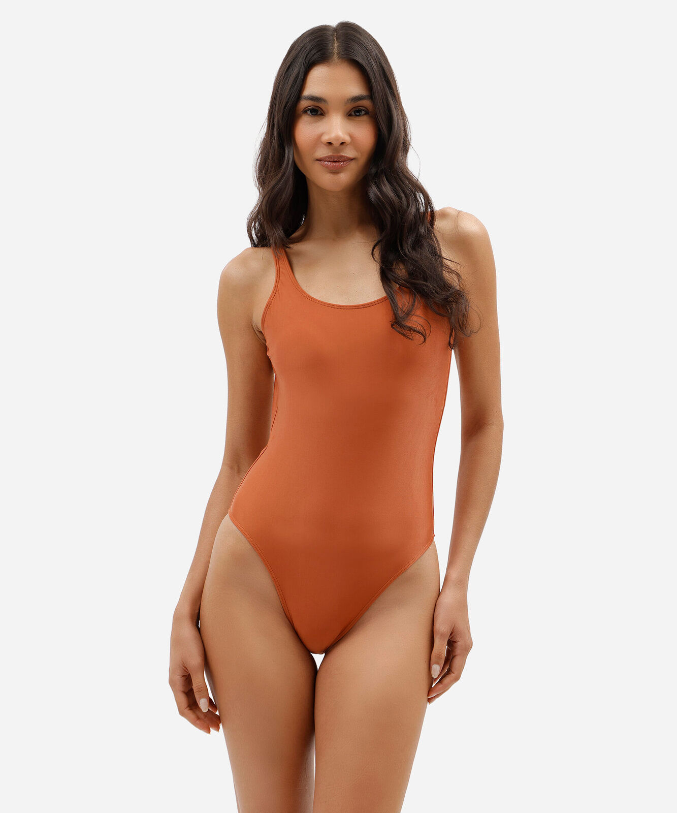 maiô feminino decote redondo marrom