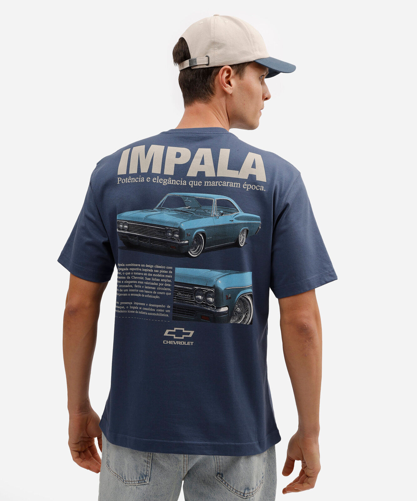 camiseta masculina relaxed de algodão com estampa chevrolet impala azul