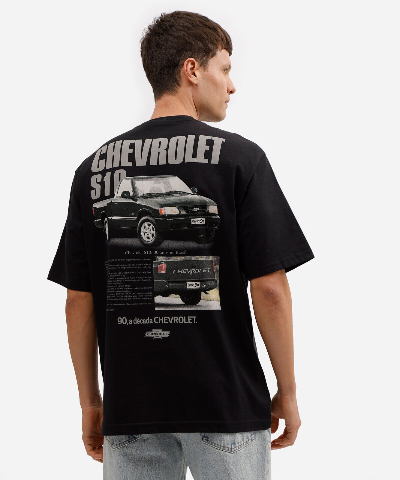 camiseta masculina relaxed de algodão com estampa chevrolet s10 preta