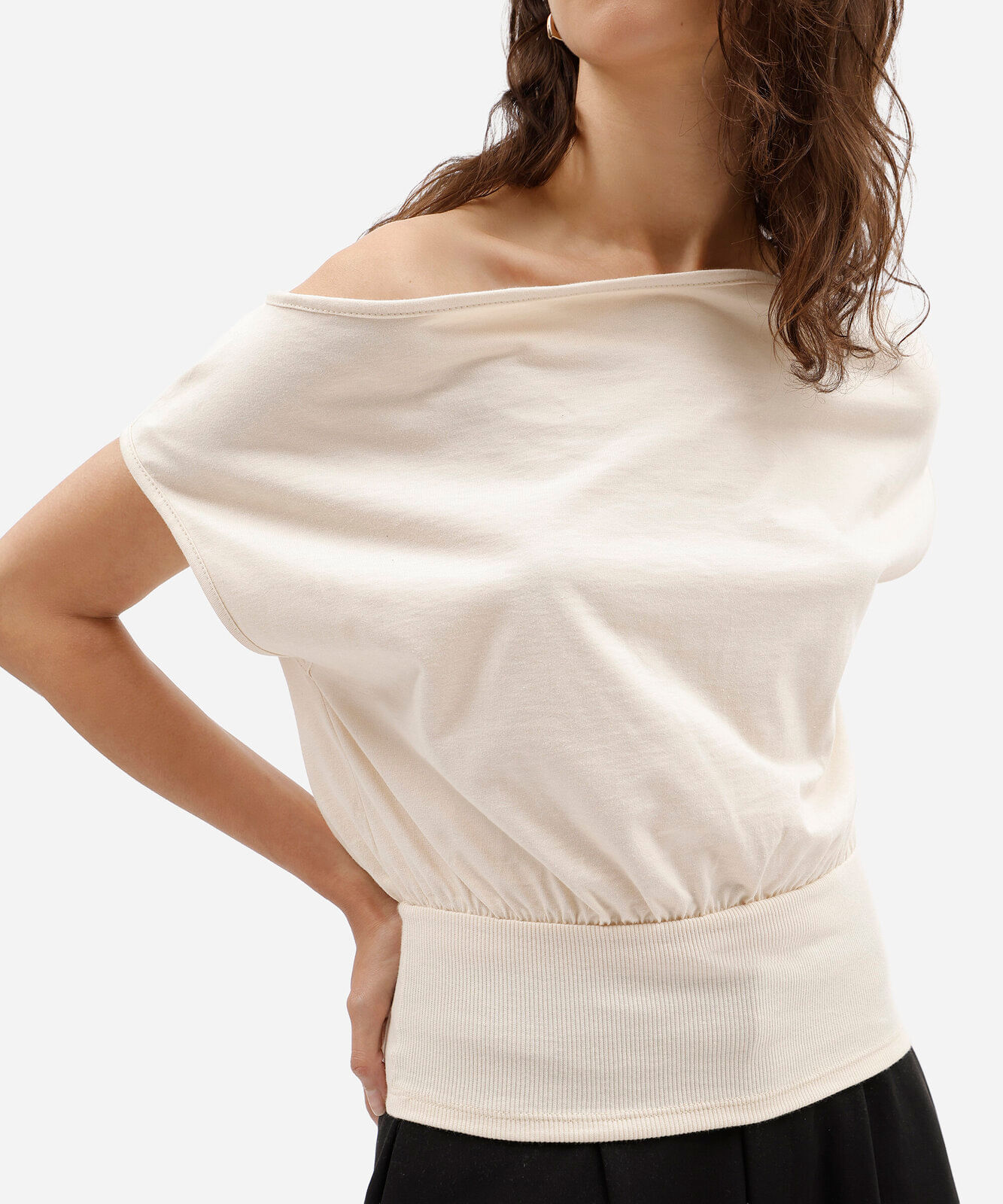 blusa feminina de algodão manga curta assimétrica bege