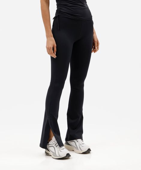 calça flare esportiva feminina de poliamida com fendas preta