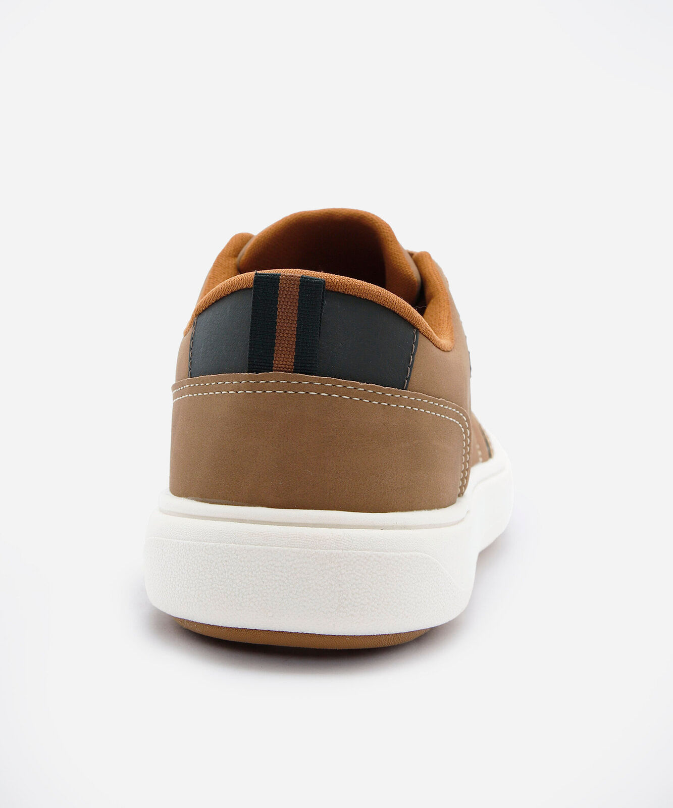 tênis casual com recortes ollie marrom